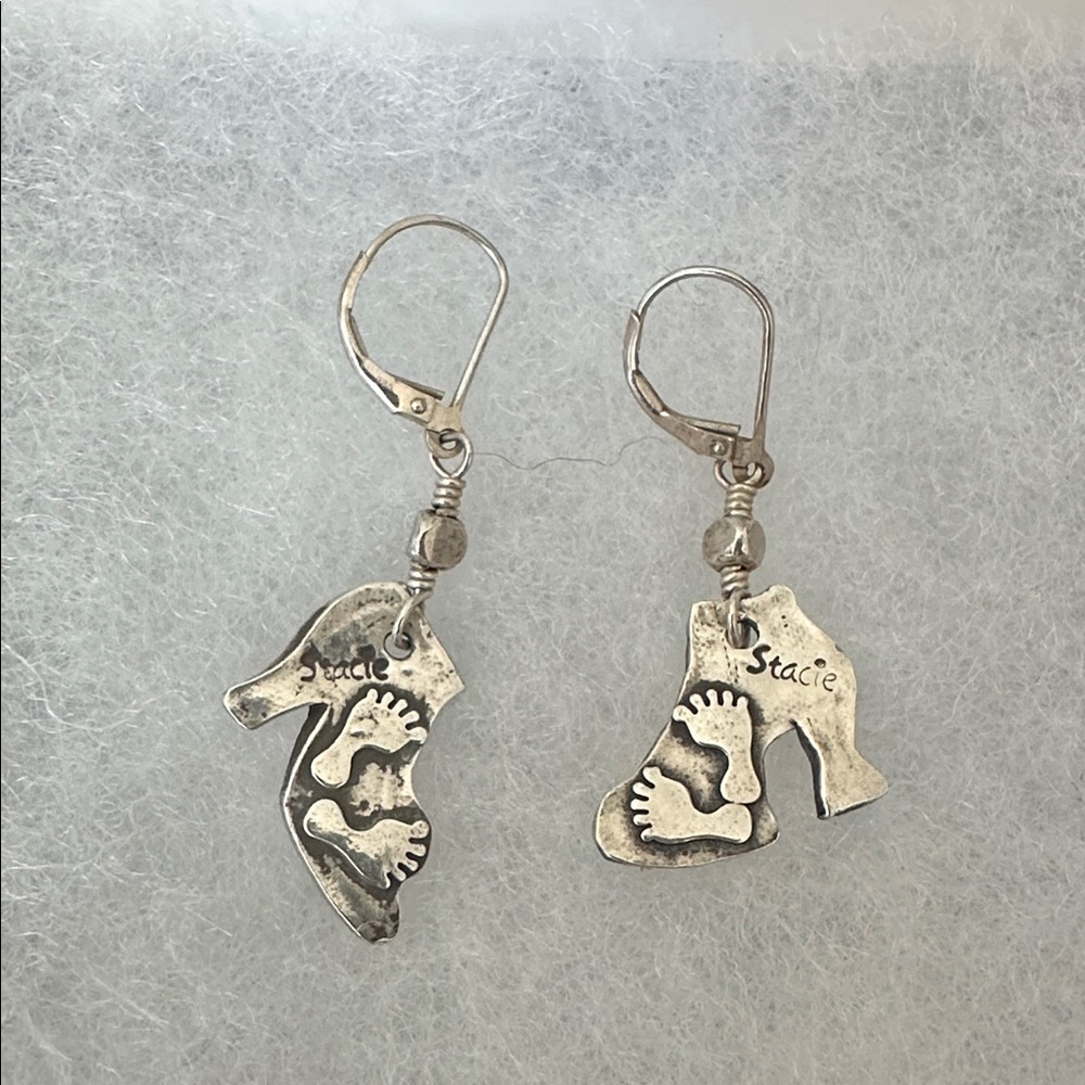 Vintage Art Deco Dangle She Earrings signed by artist - Picture 2 of 3